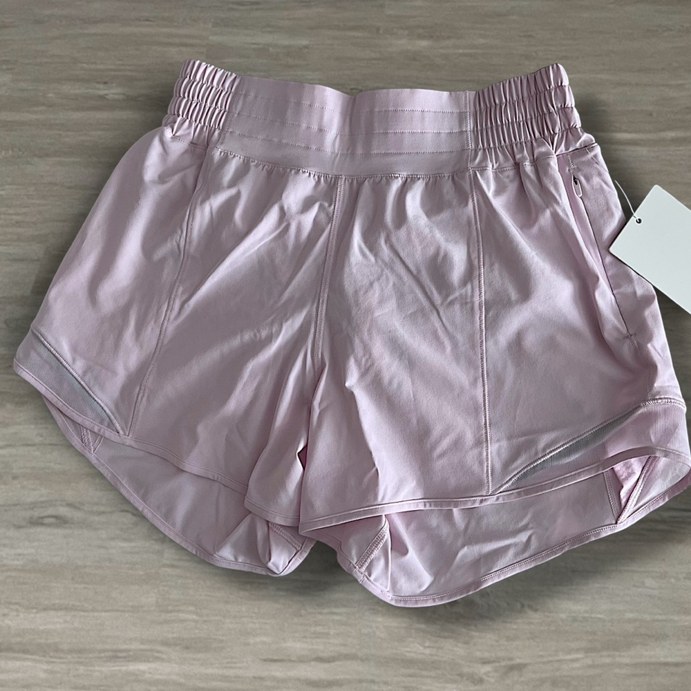 LULULEMON Hotty Hott 4” Shorts Pink Organza NWT - Picture 3 of 3